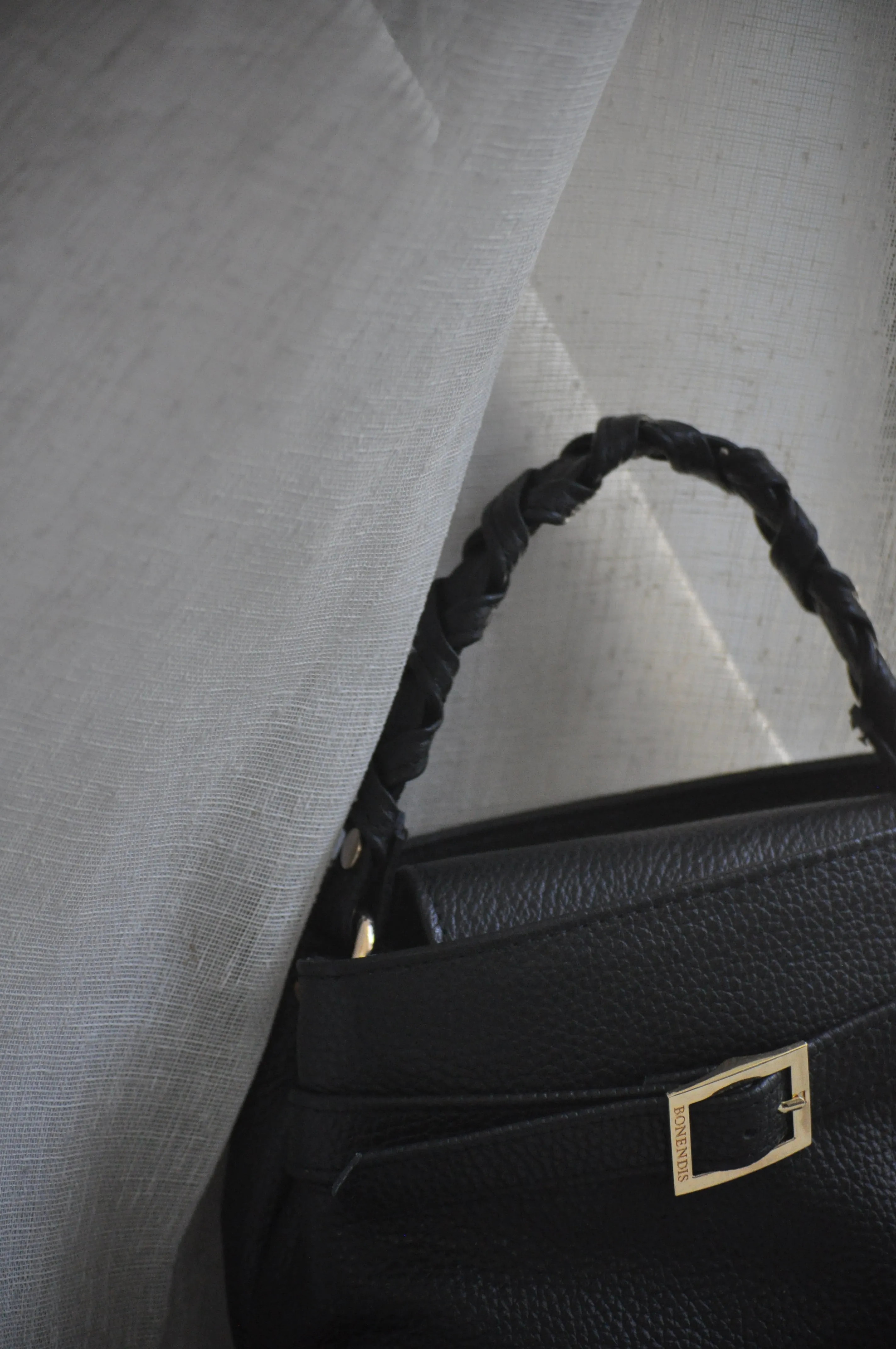 Emily 20 Leather Handbag- Black